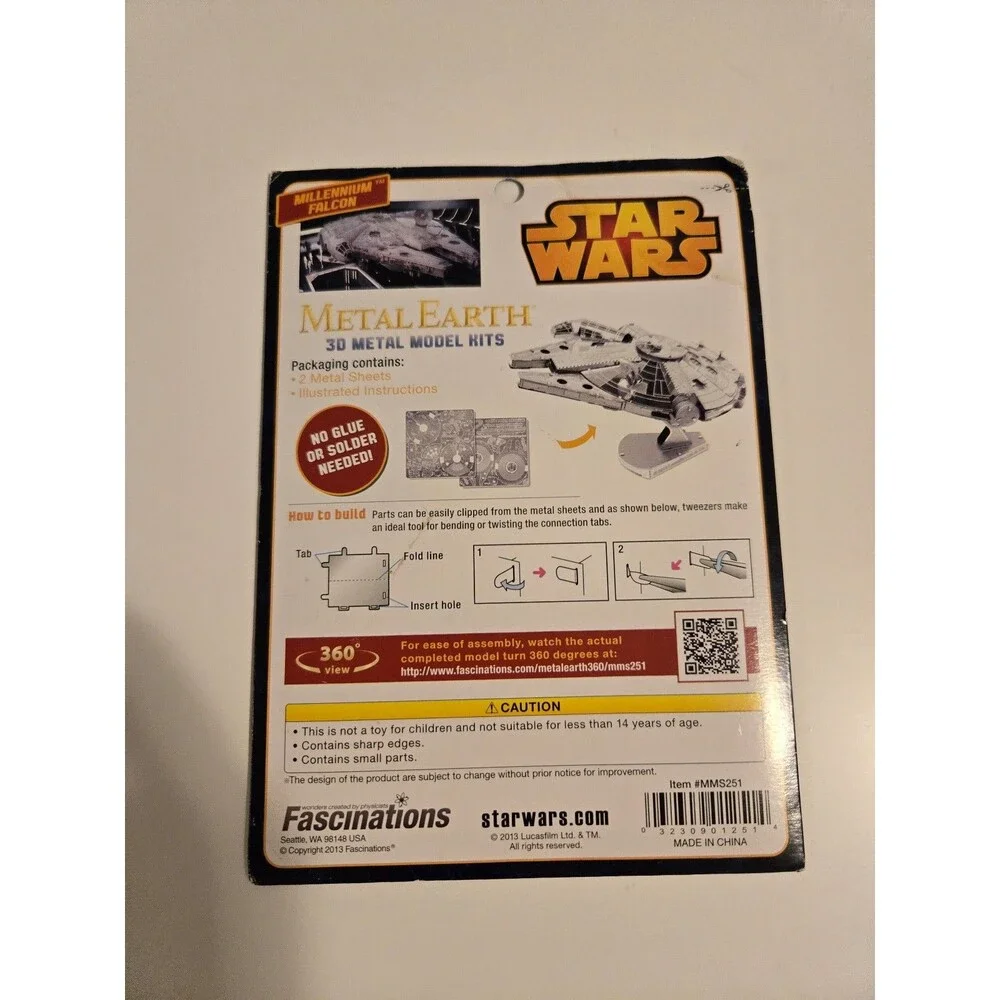 Millennium Falcon metal figure